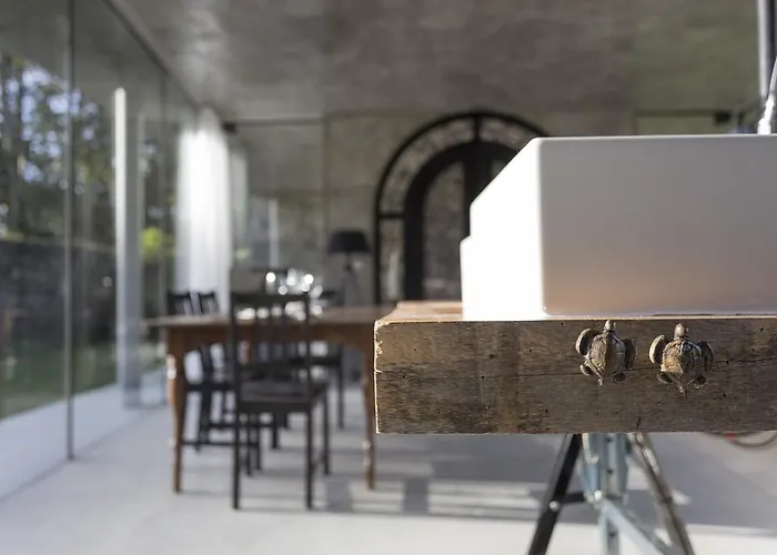 Refuge Astrolabe Βίλα Rabo de Peixe