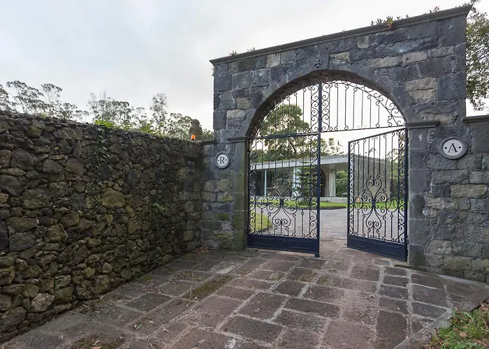 Villa Refuge Astrolabe Rabo de Peixe